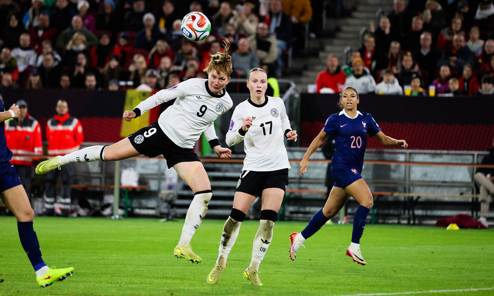 DFB-Frauen gegen Frankreich