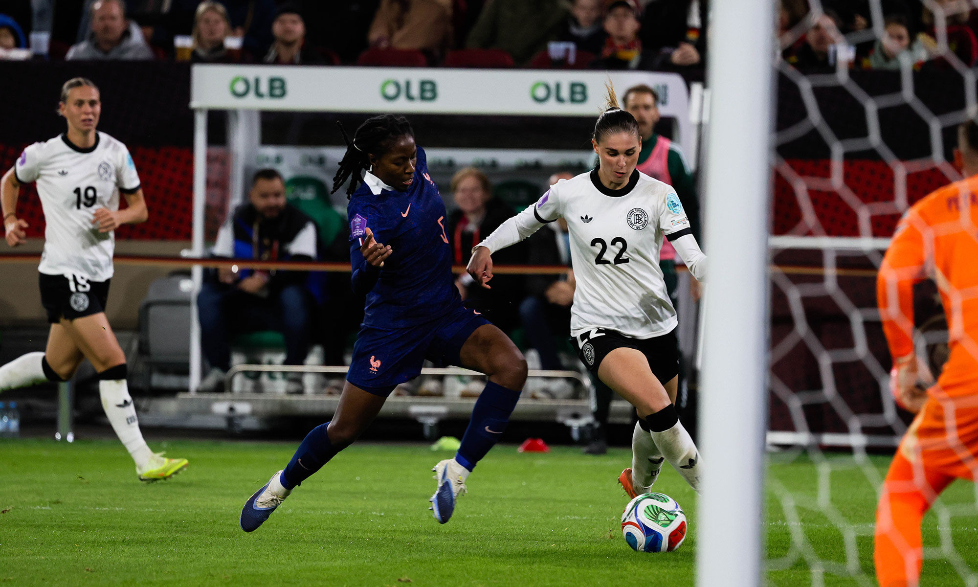 DFB-Frauen gegen Frankreich