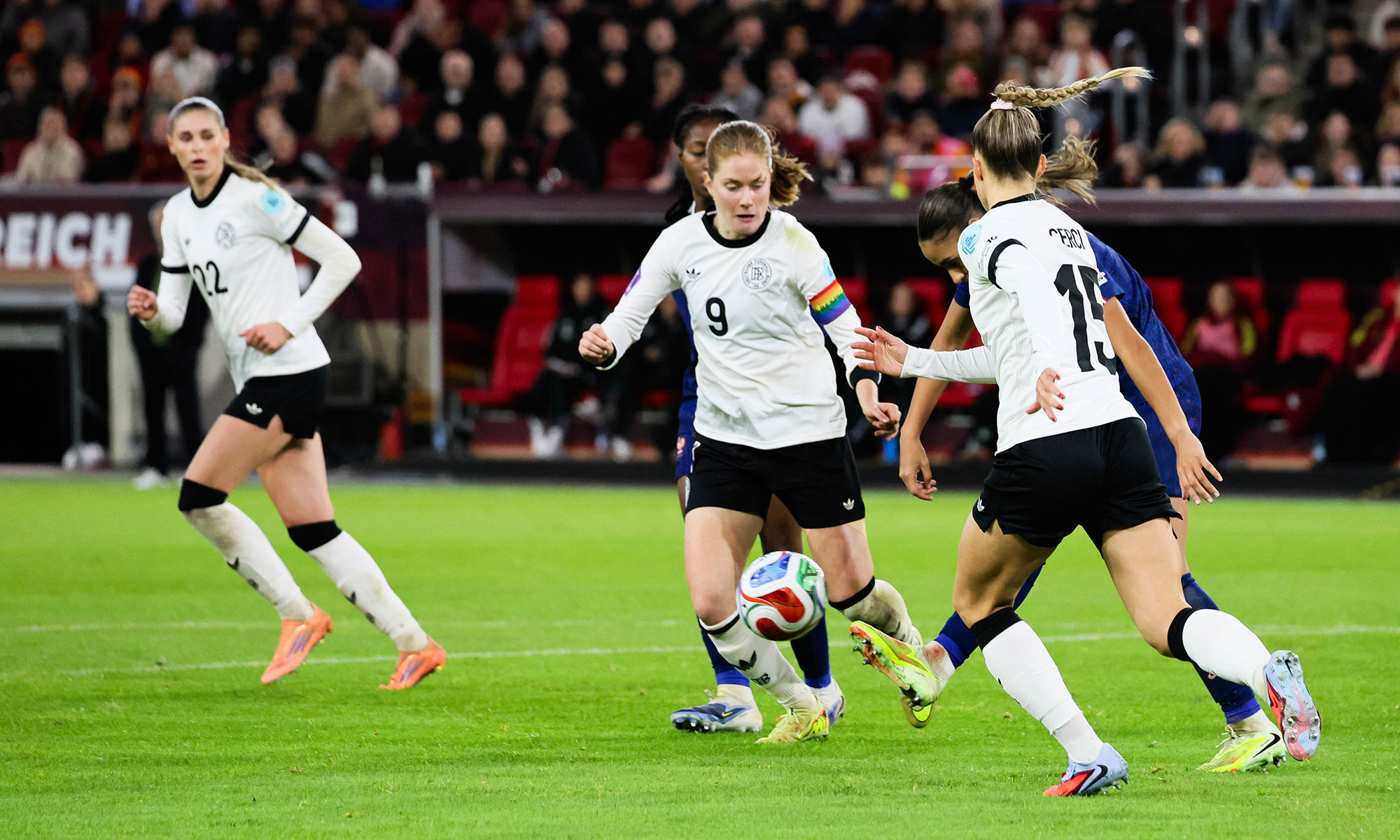 DFB-Frauen gegen Frankreich