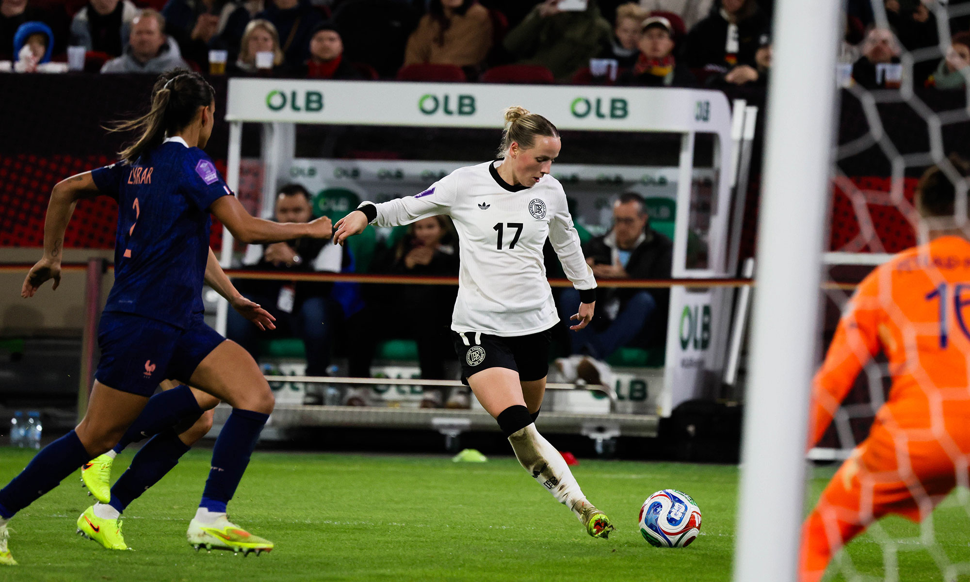 DFB-Frauen gegen Frankreich