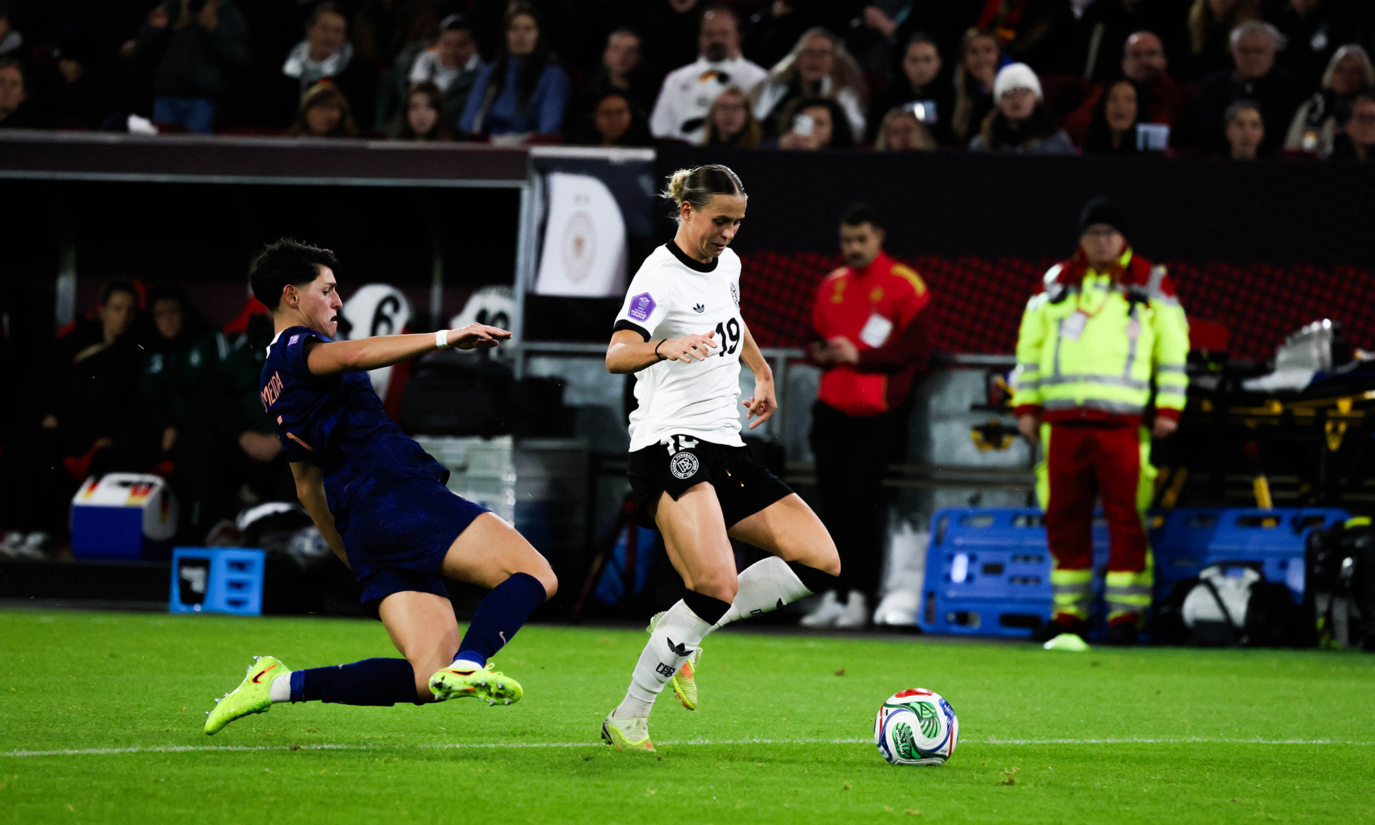 DFB-Frauen gegen Frankreich