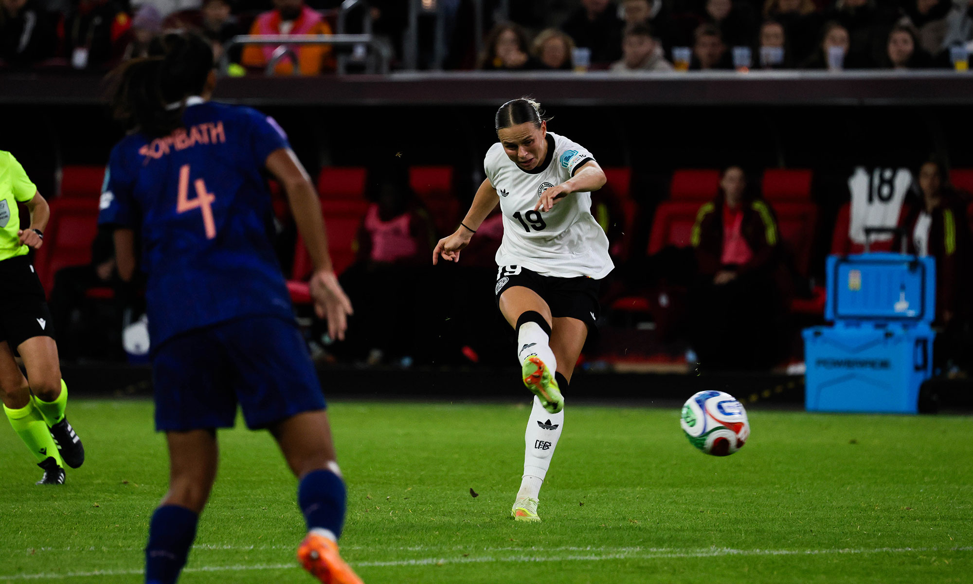 DFB-Frauen gegen Frankreich