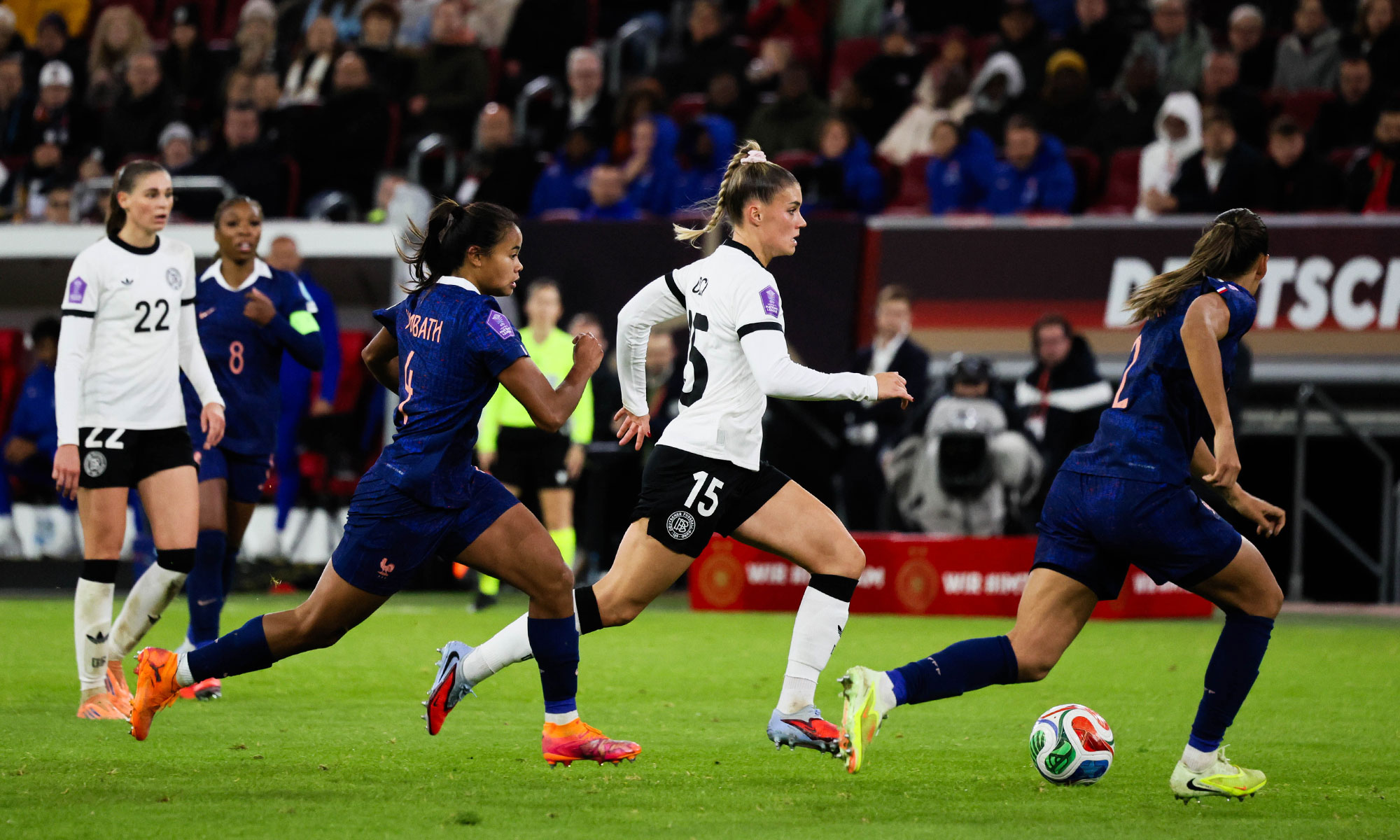 DFB-Frauen gegen Frankreich