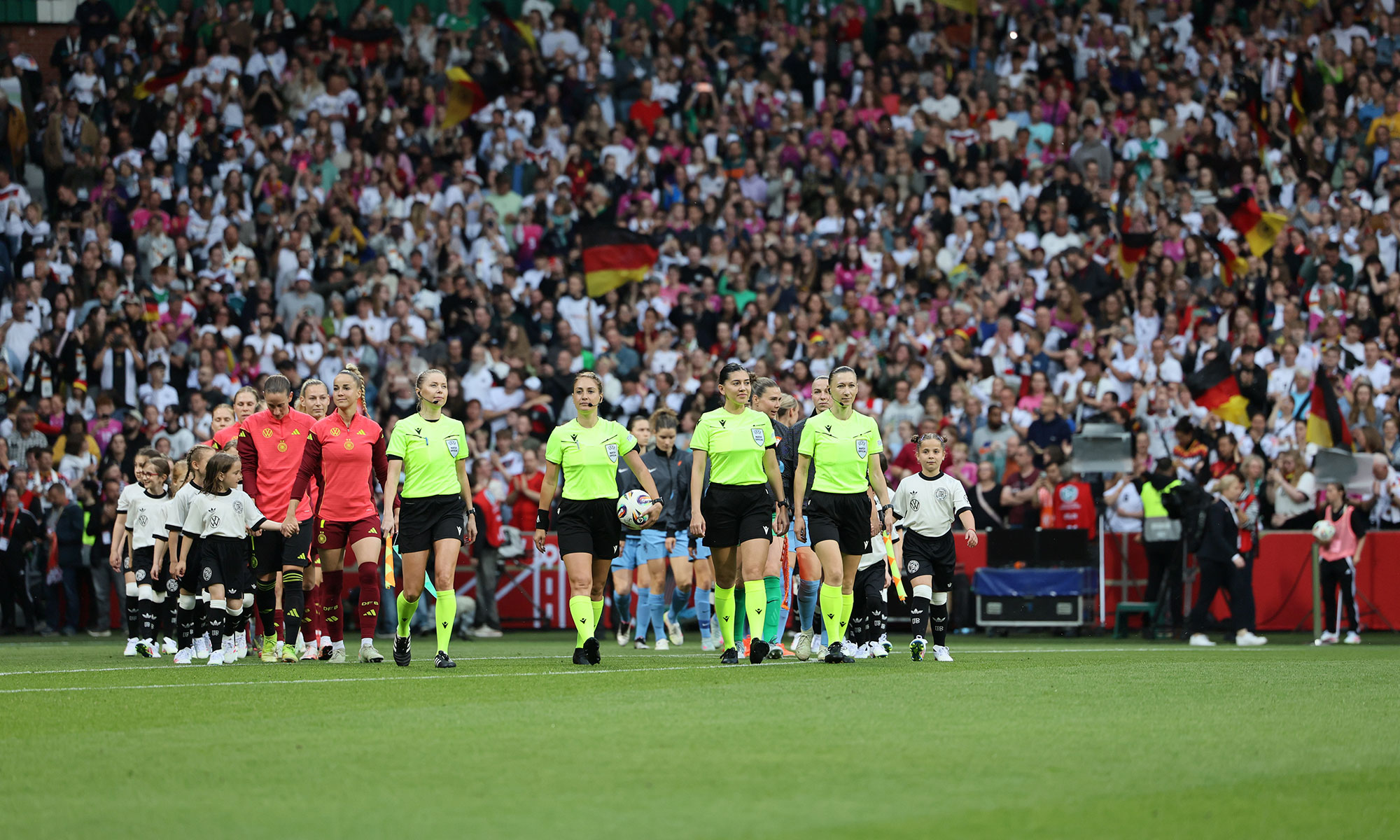 DFB-Frauen gegen die Niederlande