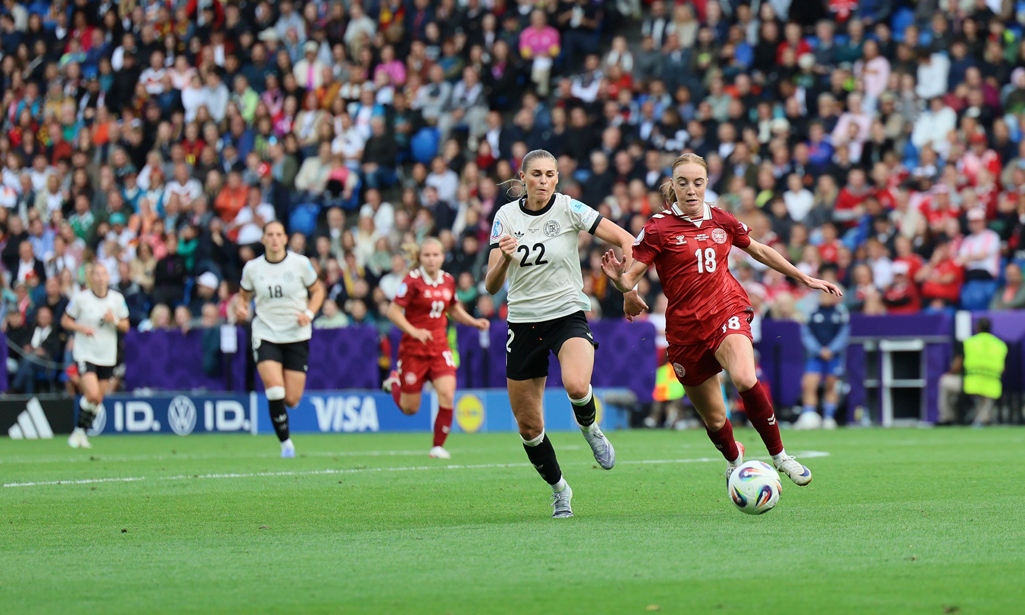 Deutschland gegen Dänemark bei der Frauen-EM 2025