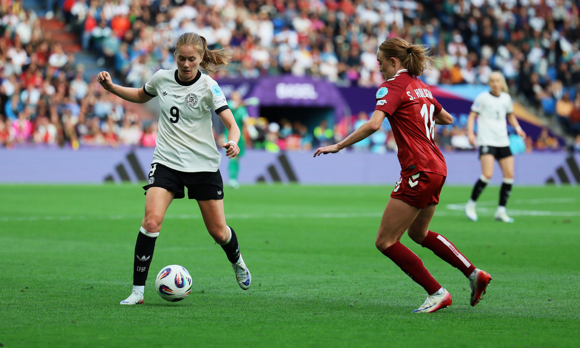 Deutschland gegen Dänemark bei der Frauen-EM 2025