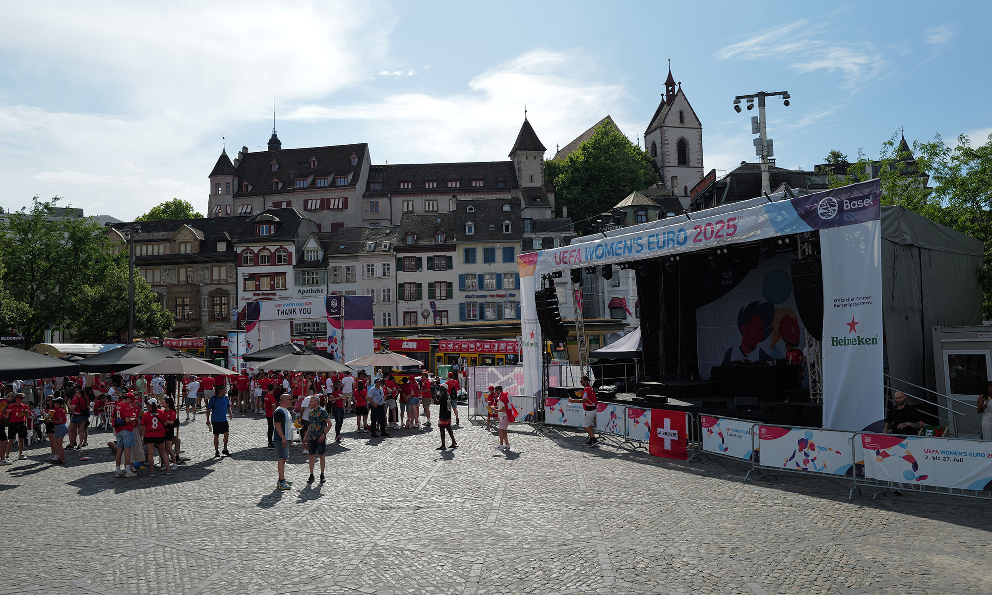 Fan Zone Basel bei der Frauen-EM 2025