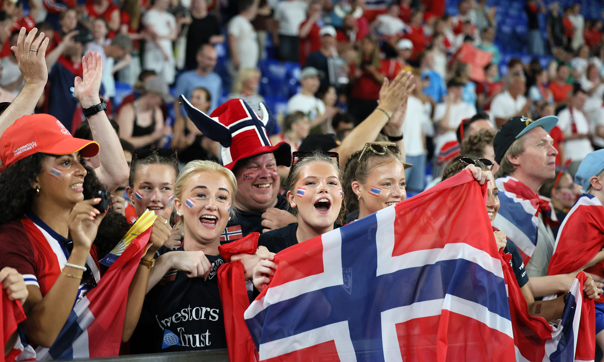 Norwegen-Fans bei der Frauen-EM 2025