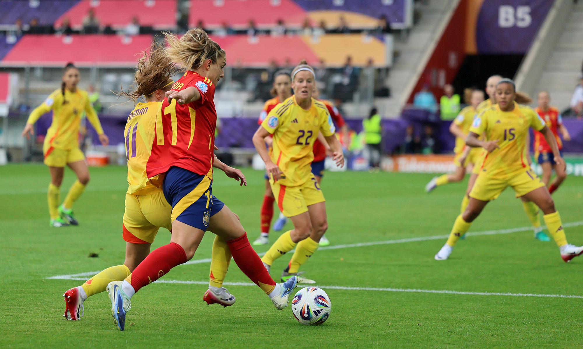 Spanien gegen Belgien bei der Frauen-EM 2025